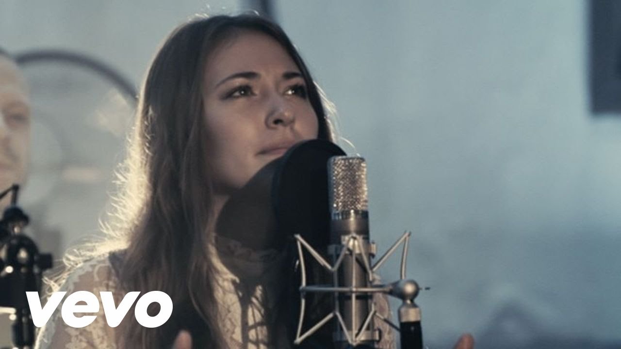 Noel (Live) ft. Lauren Daigle from Chris Tomlin's ADORE Christmas Songs