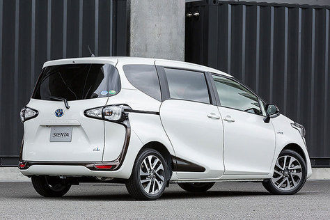 harga toyota sienta riau terbaru