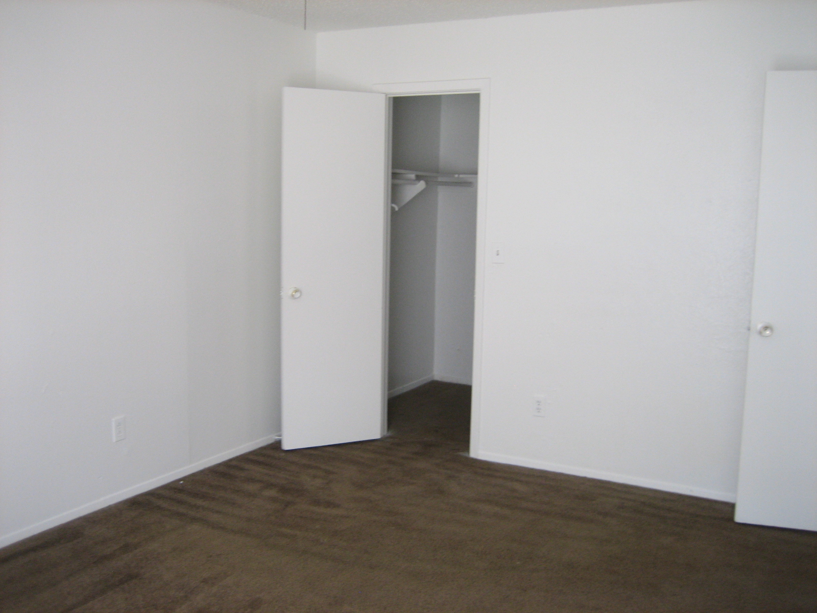 Wilshire Manor Apartments