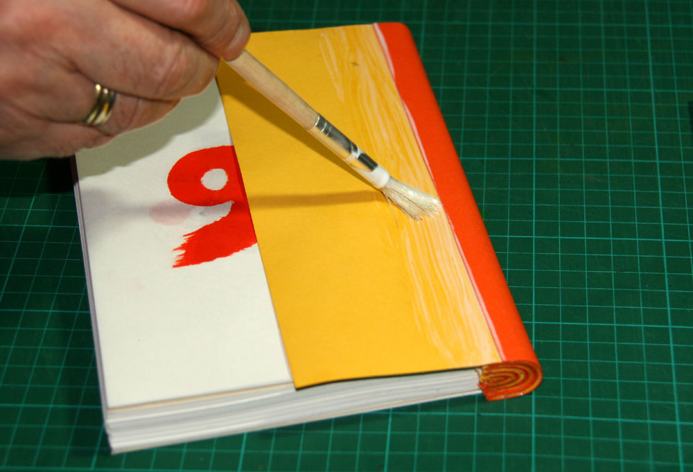 reino artesanal ONION SKIN BINDING ENCUADERNACIÓN DE PIEL DE CEBOLLA