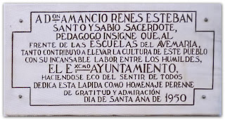 Lápida a Don Amancio Renes Esteban