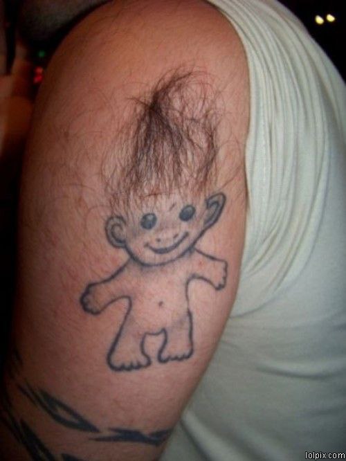 Bauchnabel Tattoo Katze