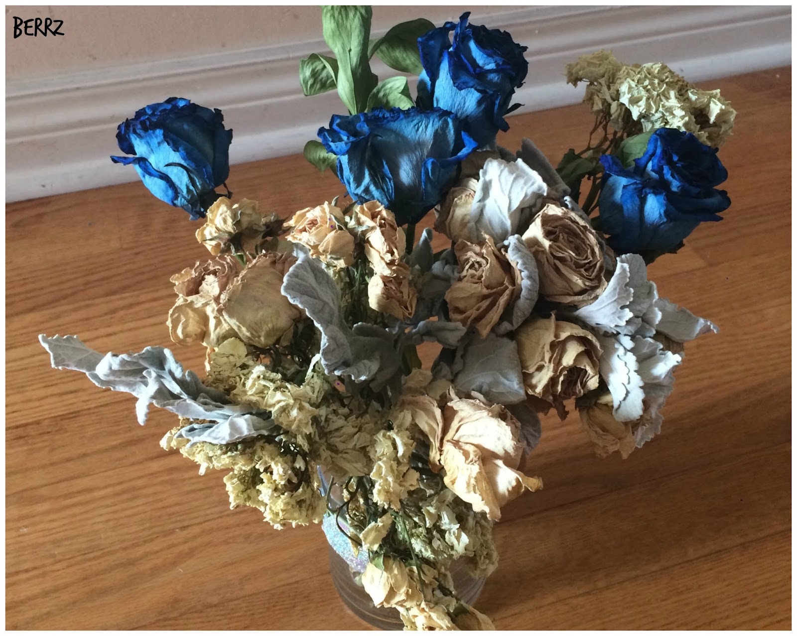 Beauty By Berrz DIY Drying Out Flowers & Arranging Them