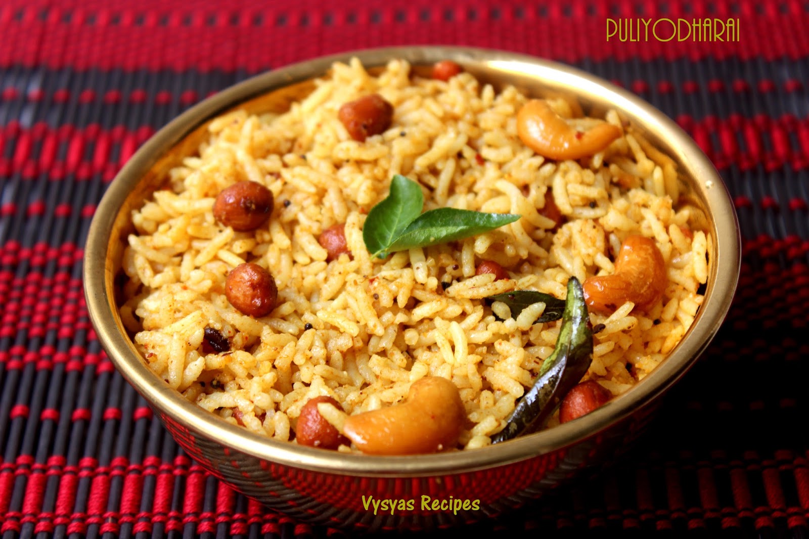 Vysya's Delicious Recipes: Puliyodharai - Chintapandu Pulihora