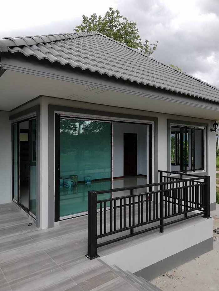 These houses consist of 1 bedroom, 1 bathroom, kitchen and a living room. The construction budget of 800,000 Baht below (25,000 USD). These are suitable for small family living.