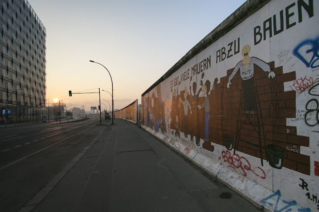 Murales sulla East side gallery-Berlino