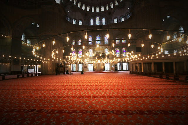 Visitors are not permitted to enter the praying hall at Blue Mosque in Sultanahmet in Istanbul, Turkey Visitors are not permitted to enter the praying hall at Blue Mosque in Sultanahmet in Istanbul, Turkey