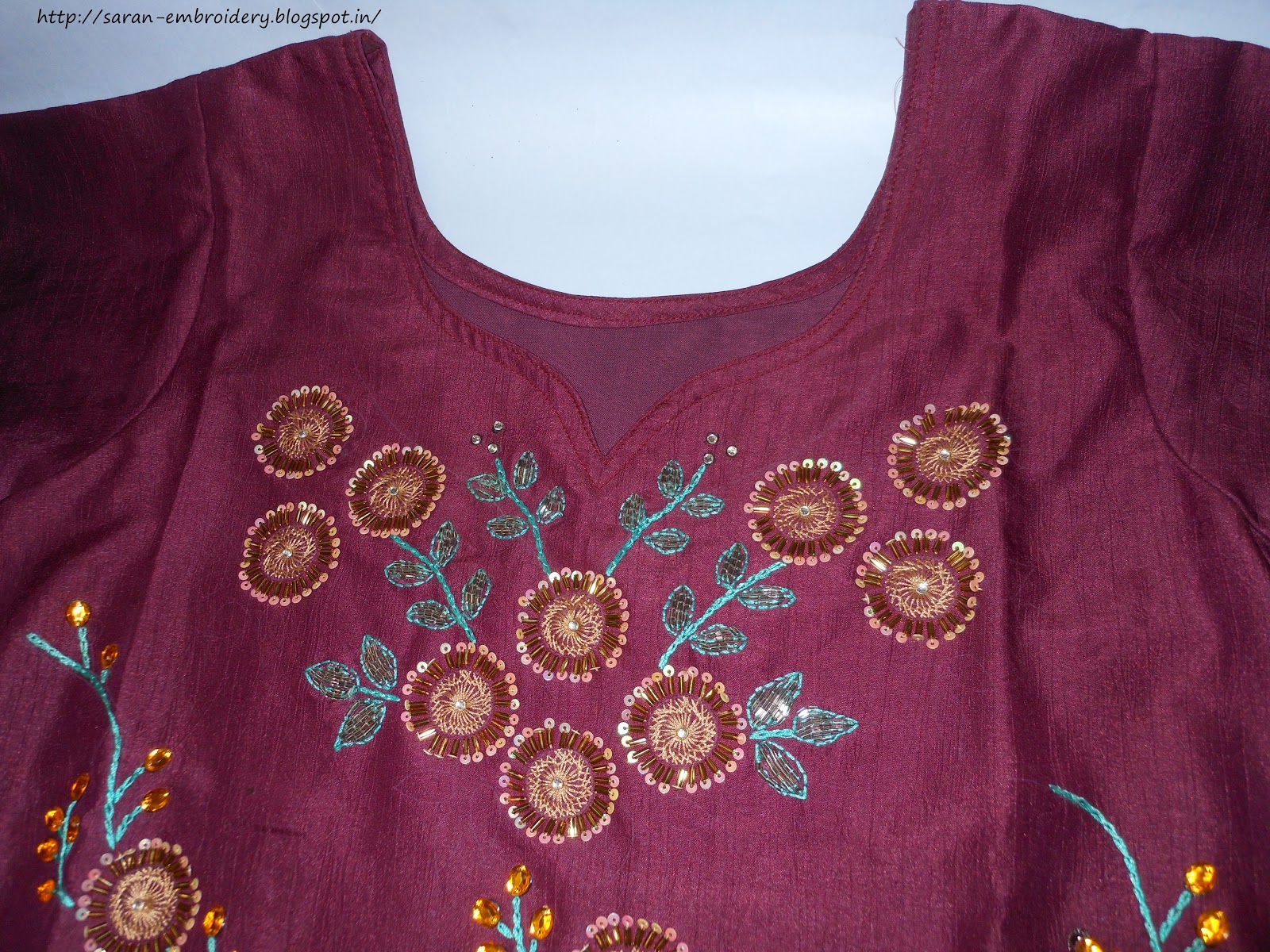 SARAN-EMBROIDERY: CHAMANTHI WORK IN A CHUDIDHAR DONE BY ME IN 2007