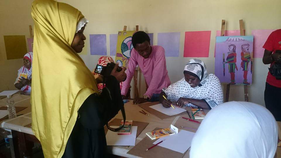 Zanzibar art, in the eyes of a local artist Dullah Wise. Art therapy at Kidonge Chekundu Mental