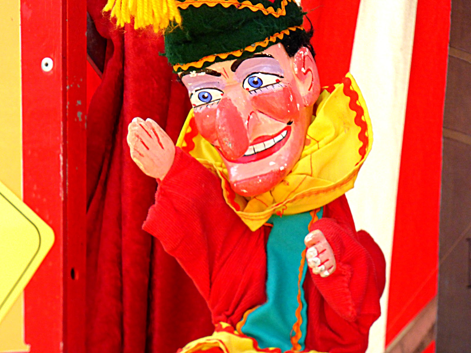 Chez Maximka Punch and Judy Show in Marriott's Walk
