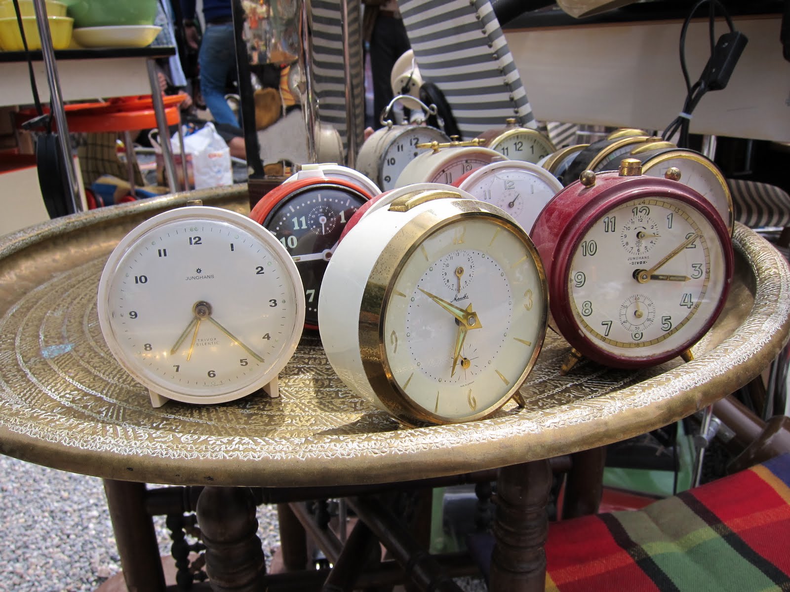 A LA RECHERCHE DE IN SEARCH OF... Clocks and Towers in Zurich