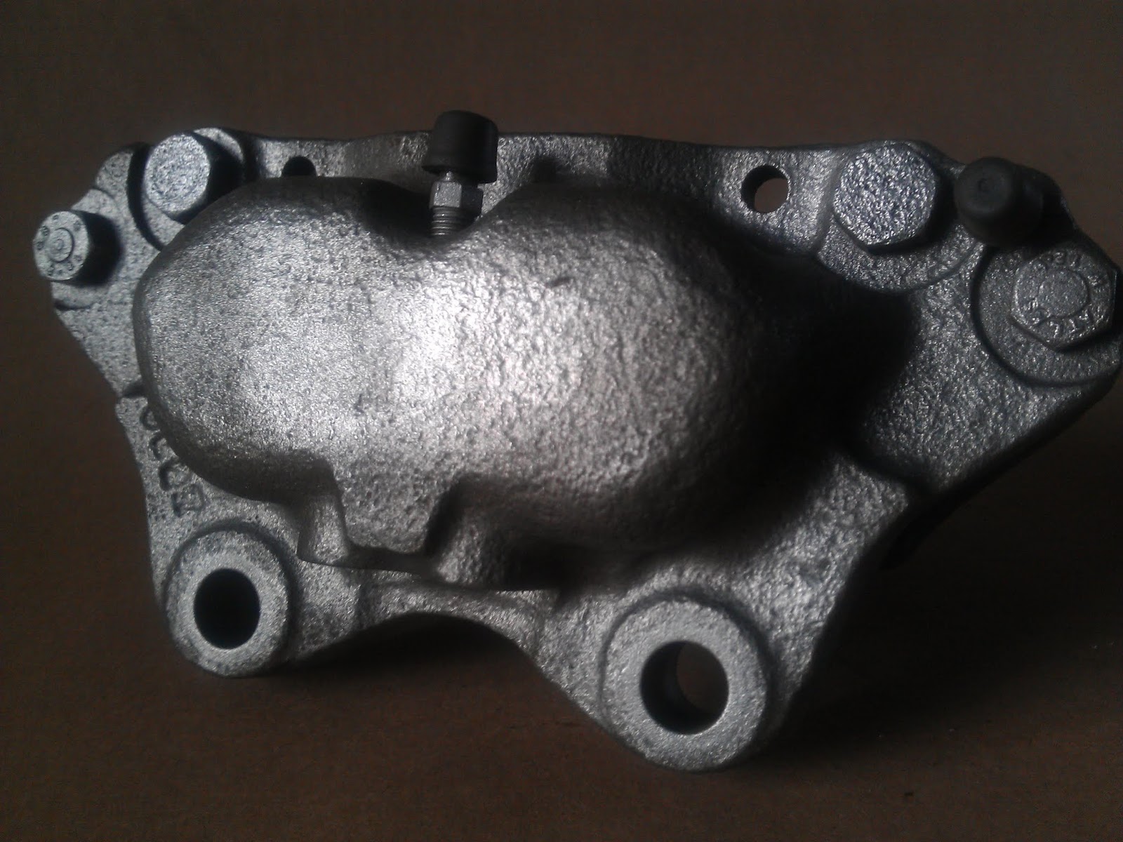 Volvo 240 24v TAKAJARRUT / REAR BRAKES