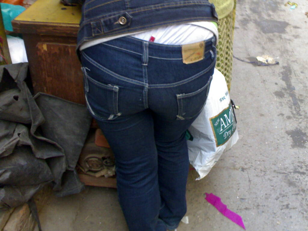 Sexy Indian Round Ass Girl Walking In Public