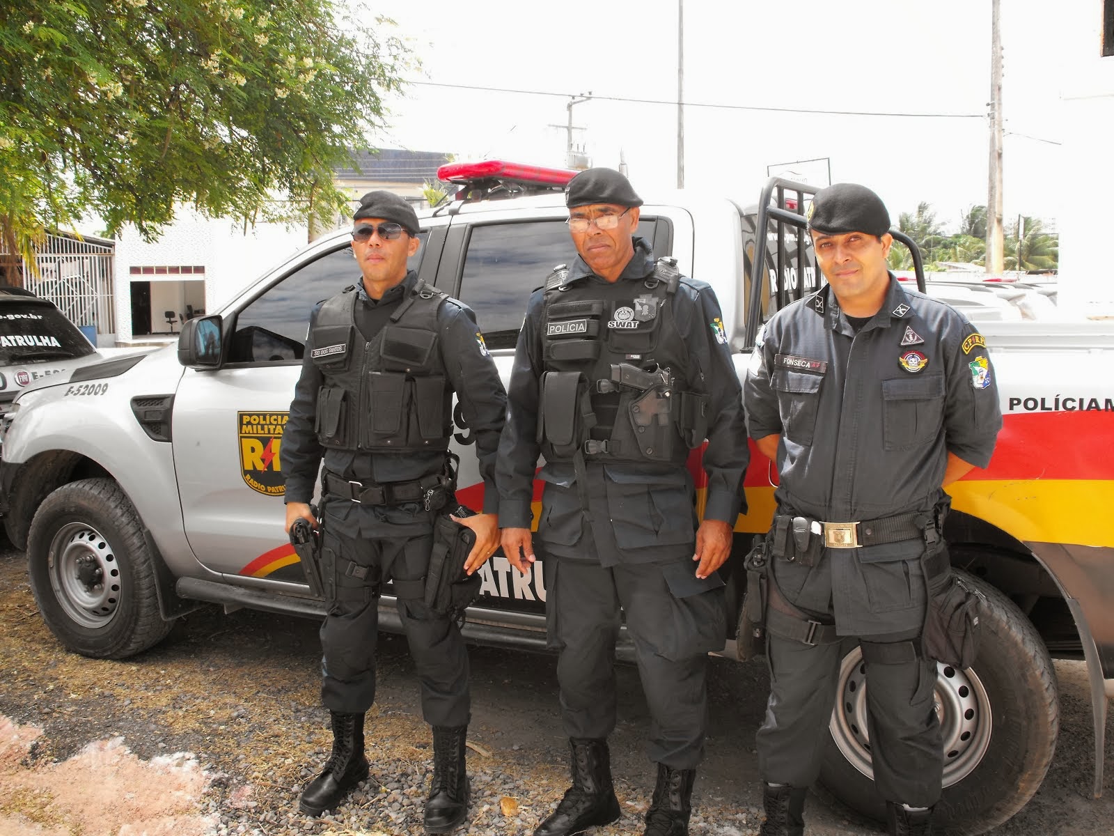 POLICIAIS MILITARES DA RADIOPATRULHA