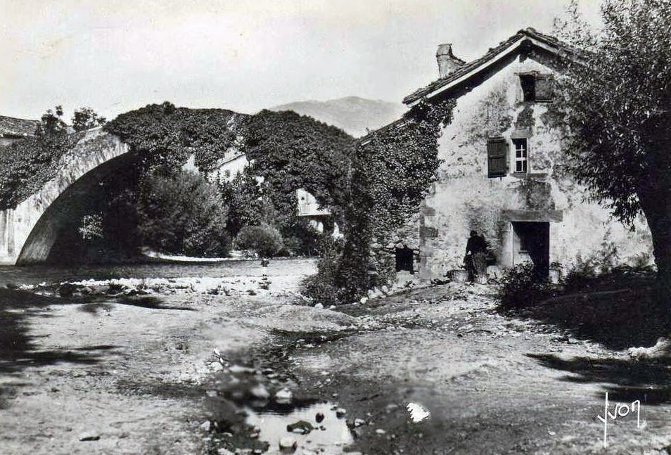 Le Pont Romain de Saint Etienne de Baigorry