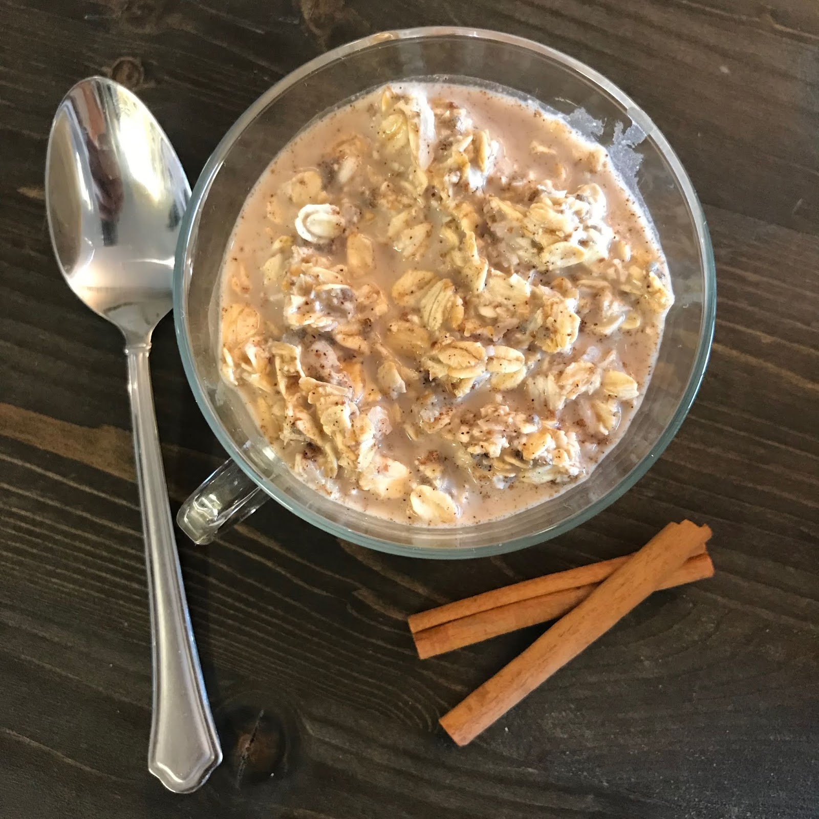 Cinnamon Dolce Latte Overnight Oats — The Nifty Nerdarella
