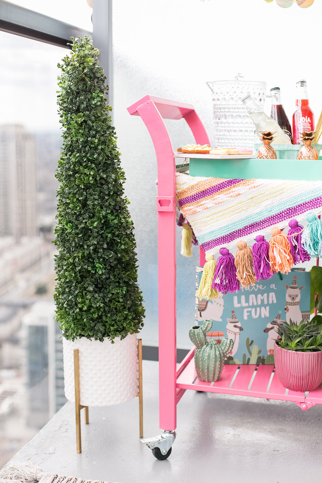 How to Entertain in a Small Condo Patio with HomeSense Bijuleni