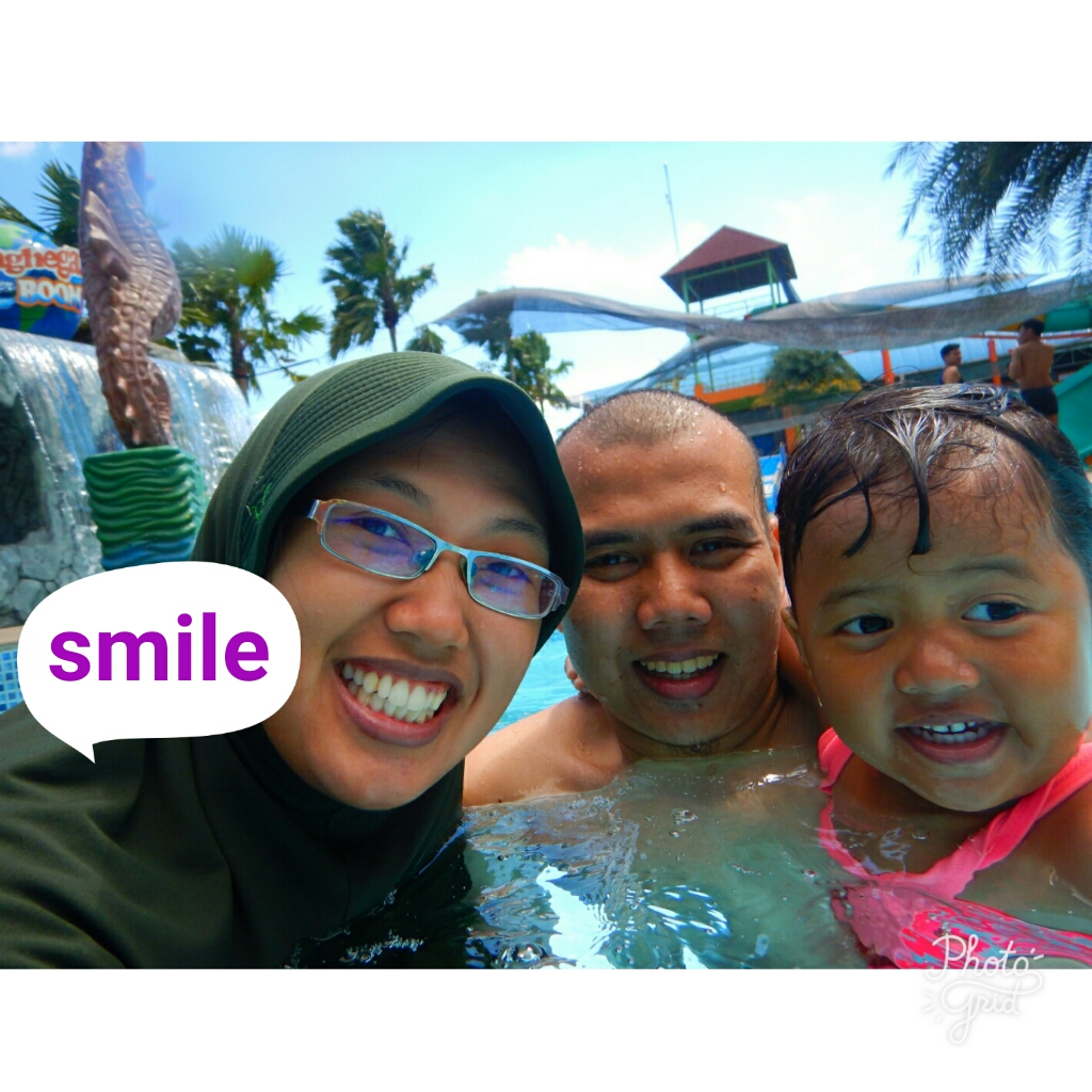 Ada Kolam Air Hangat di Waterboom Panghegar Bandung | SRI ...