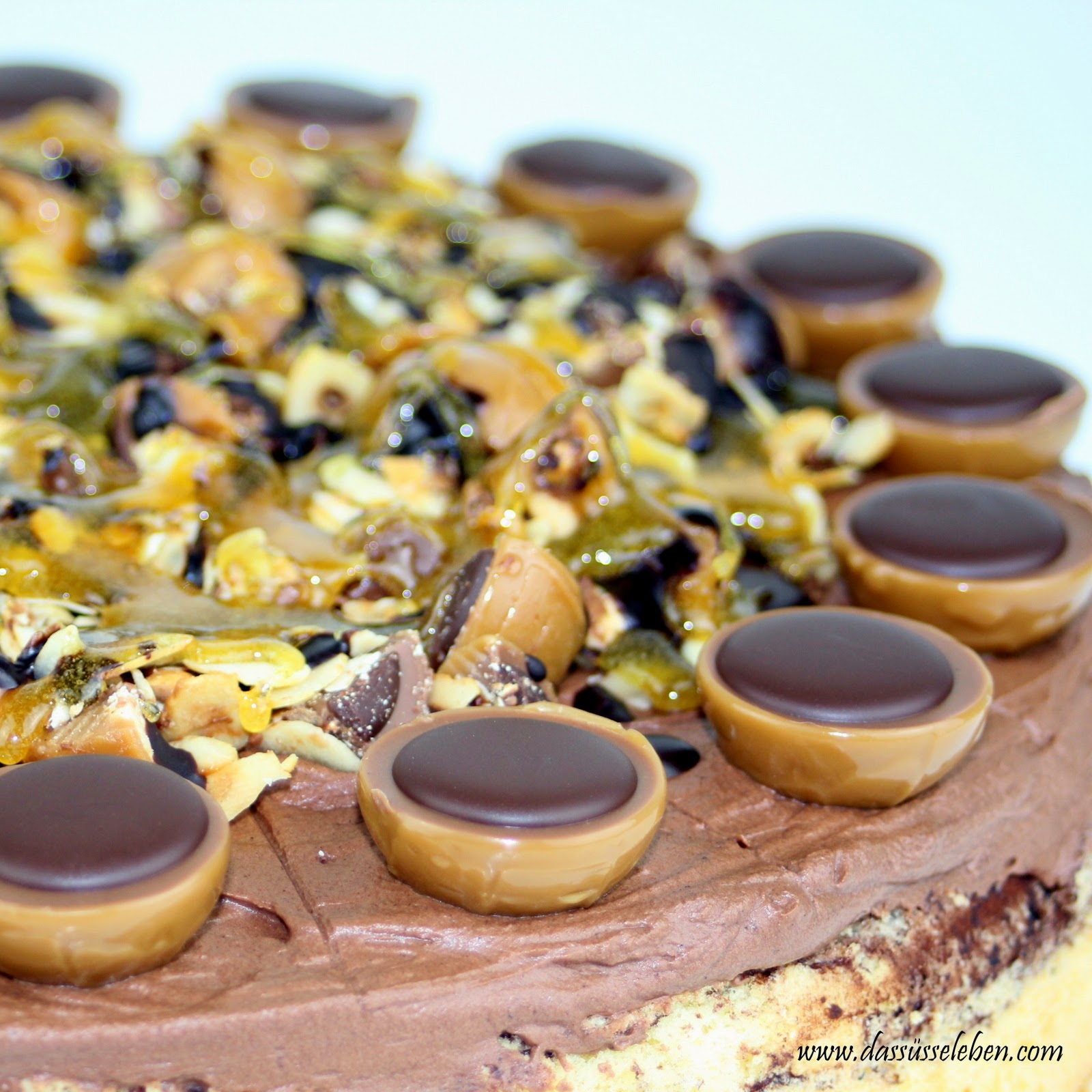 Rezept Toffifee-Torte mit Schoko- und Karamellsauce | Das süße Leben