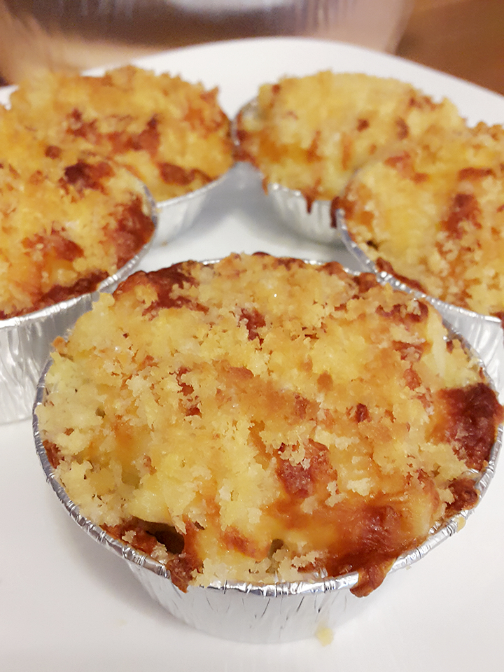 Hani's Kitchen Mac & Cheese Muffins