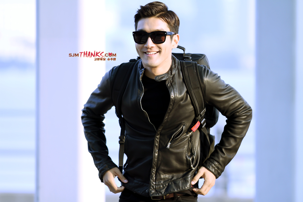 PIC Siwon At Incheon Airport Going To NYC.