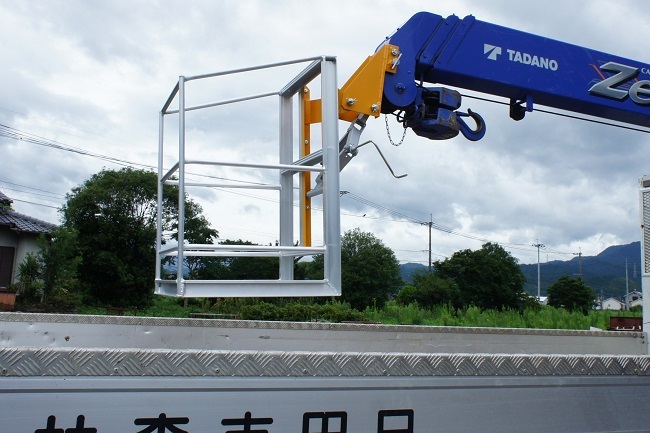 ユニックゴンドラ