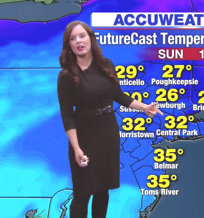THE APPRECIATION OF BOOTED NEWS WOMEN BLOG : AMY FREEZE KEPT WARM IN BOOTS