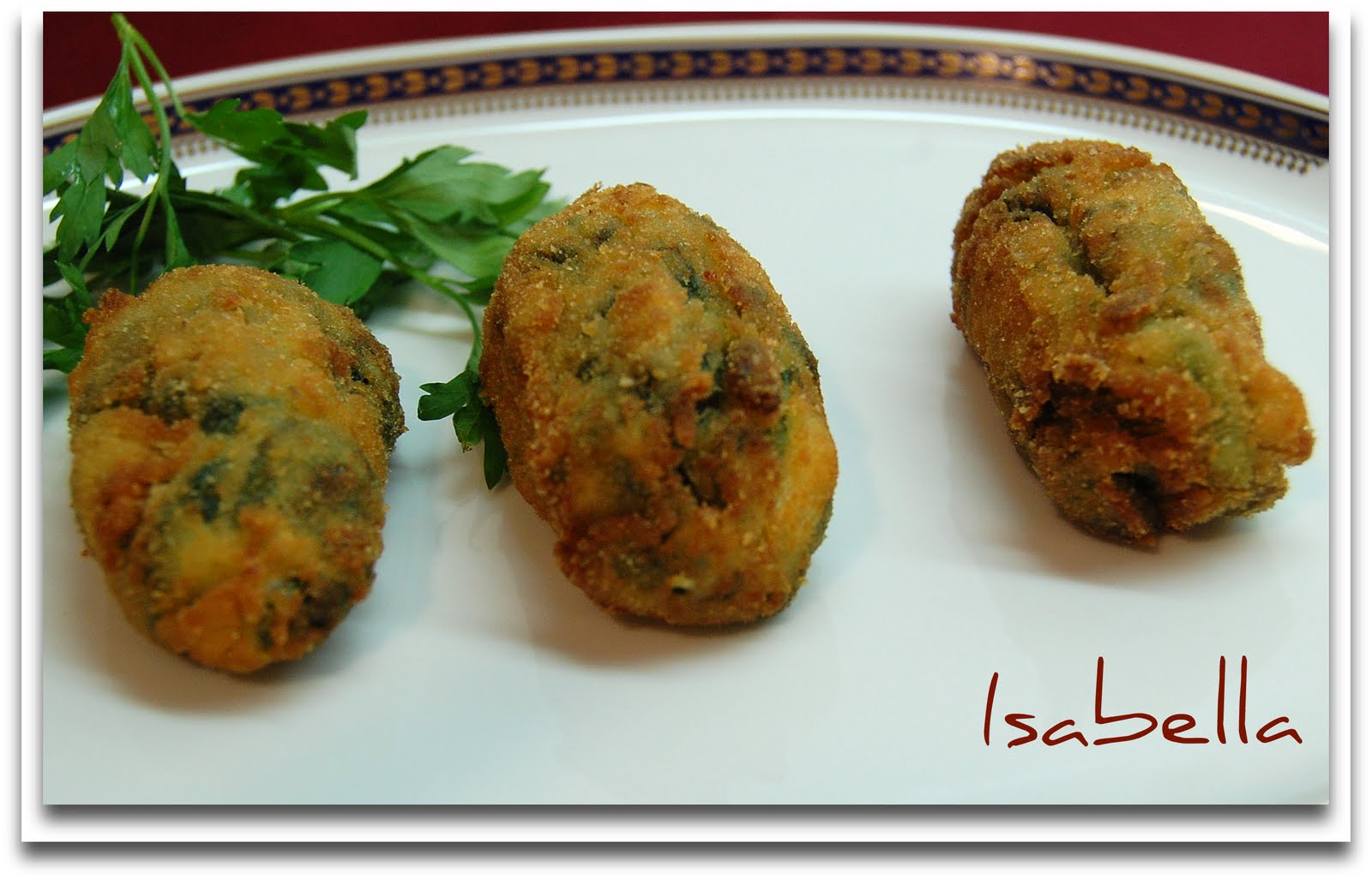Hoy comemos... con Isabella: CROQUETAS DE ESPINACAS CON PIÑONES Y PASAS