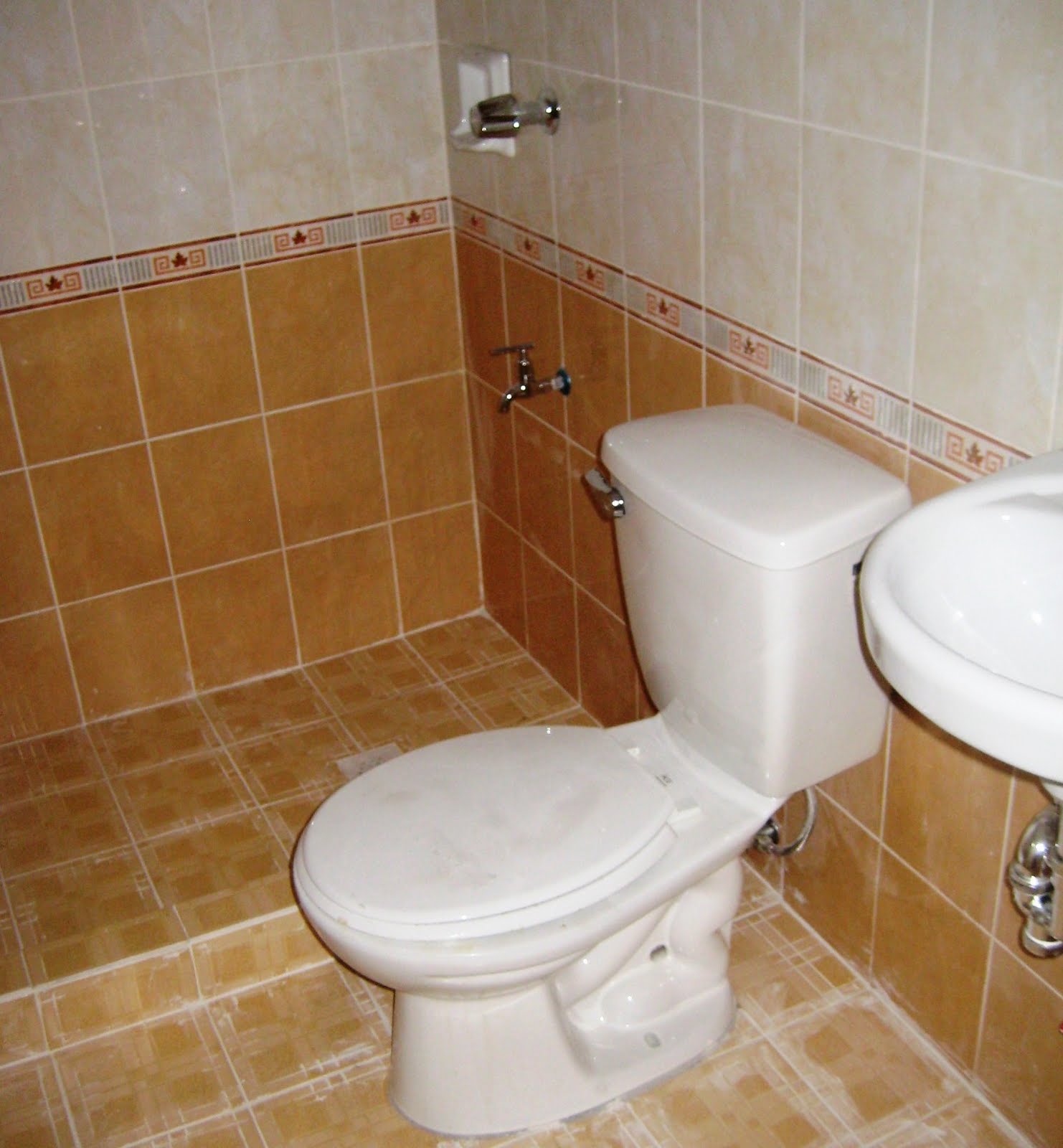 sampaloc townhouse for sale Basilio St., Sampaloc, Manila