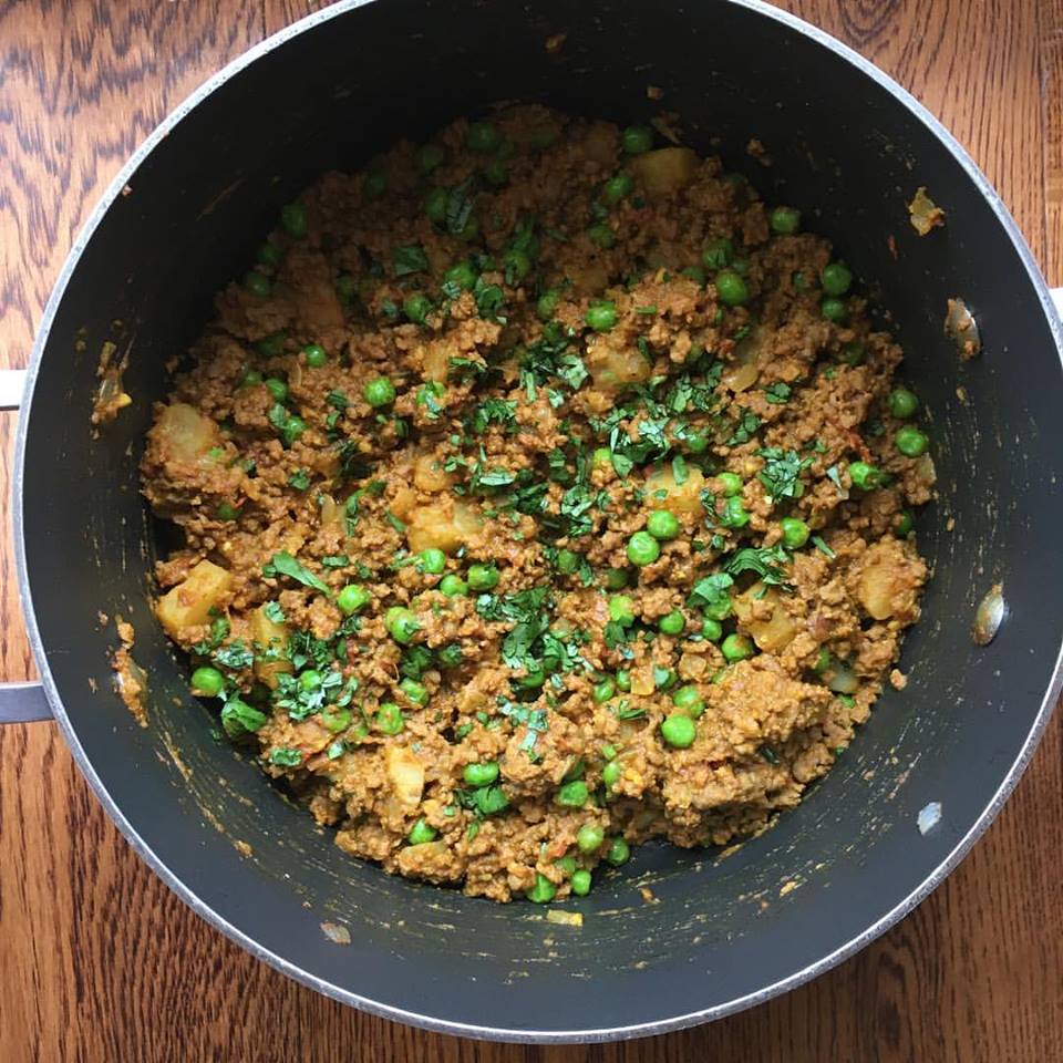 Simply Mangerchine Kheema (Indian Beef and Peas)