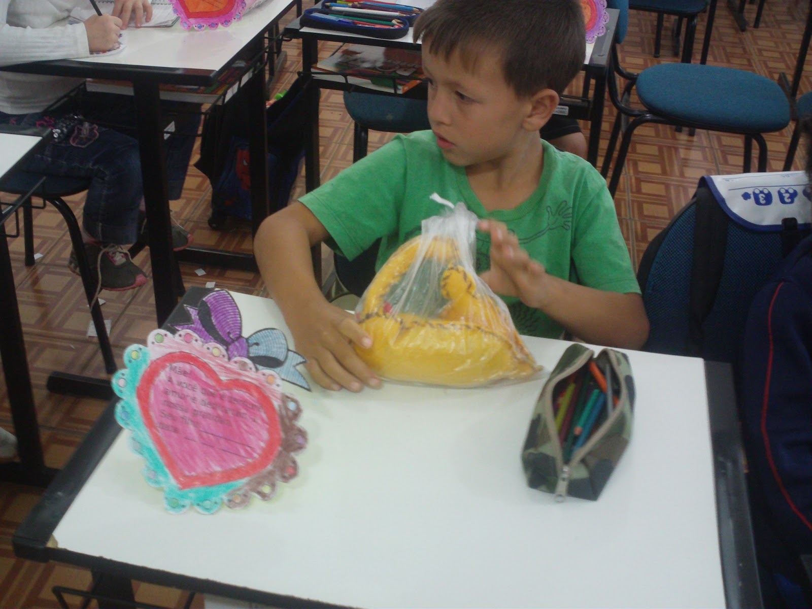ESCOLA NUCLEADA MUNICIPAL CASTRO ALVES: cartões confeccionados pelos ...
