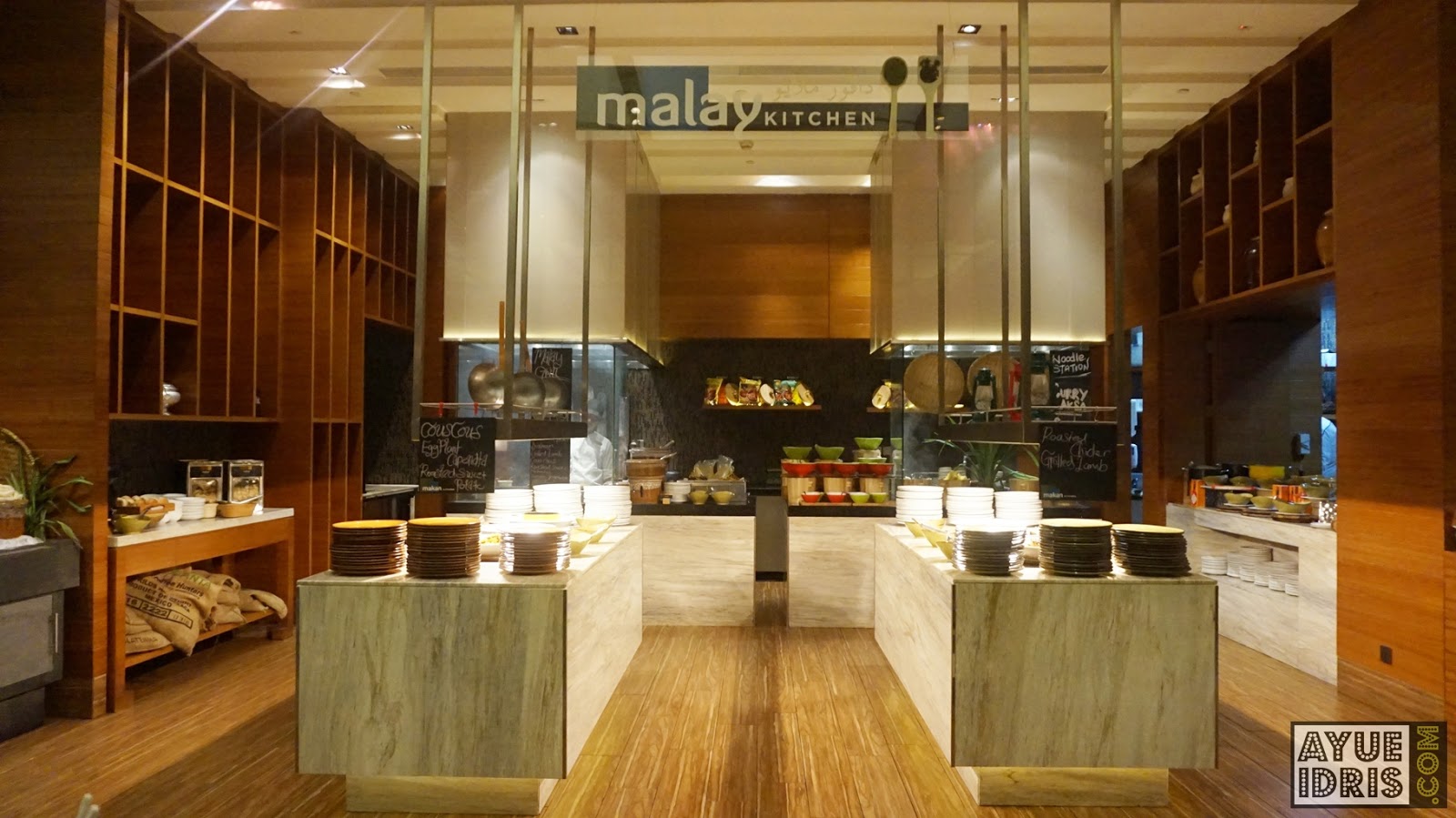 Dinner di Makan Kitchen DoubleTree by Hilton Hotel Johor Bahru AYUE