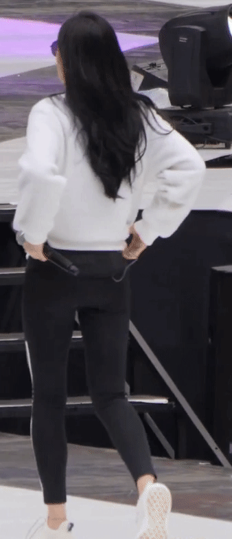 손나은 뒤태.gif | 인스티즈