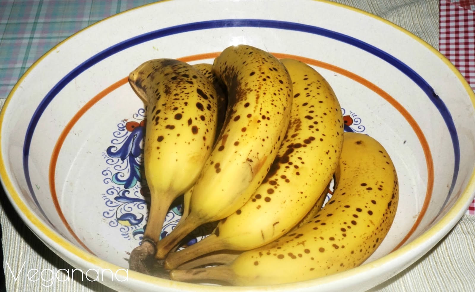 Como congelar banana madura com casca