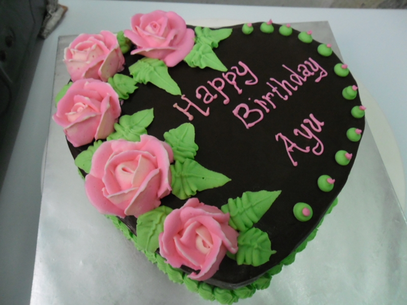 From Bakery 2 Embroidery Shortening Buttercream