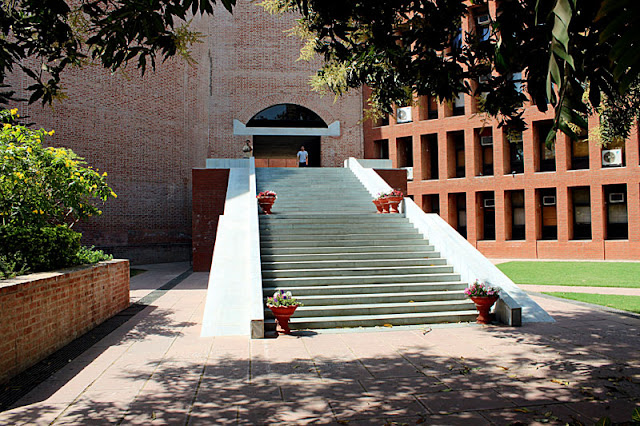 Stock Pictures: IIM Ahmedabad Pictures - IIMA