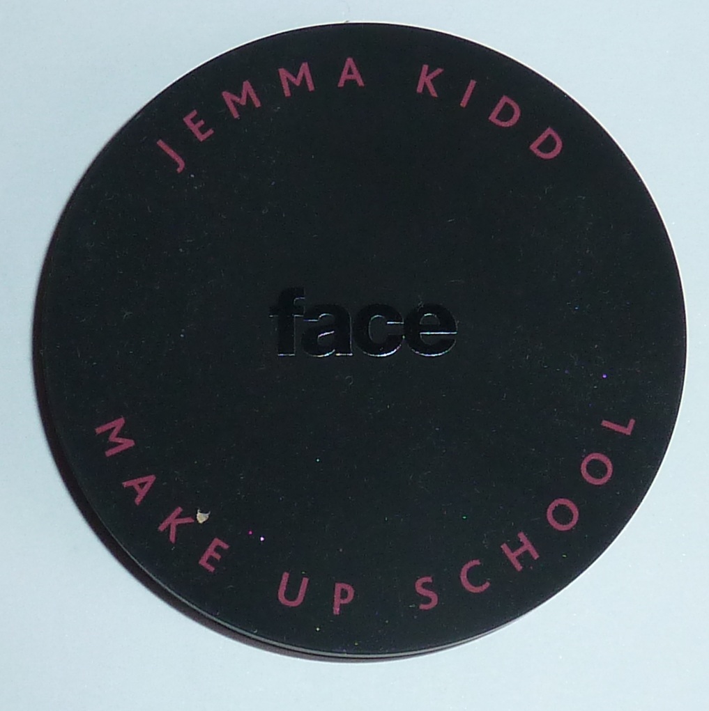Schni's Beauty Blog Jemma Kidd Dewy Glow in Rose Gold