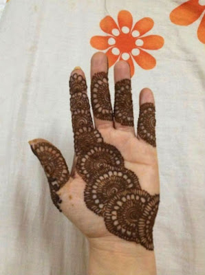 Simple Mehndi Designs For Left Hand palm