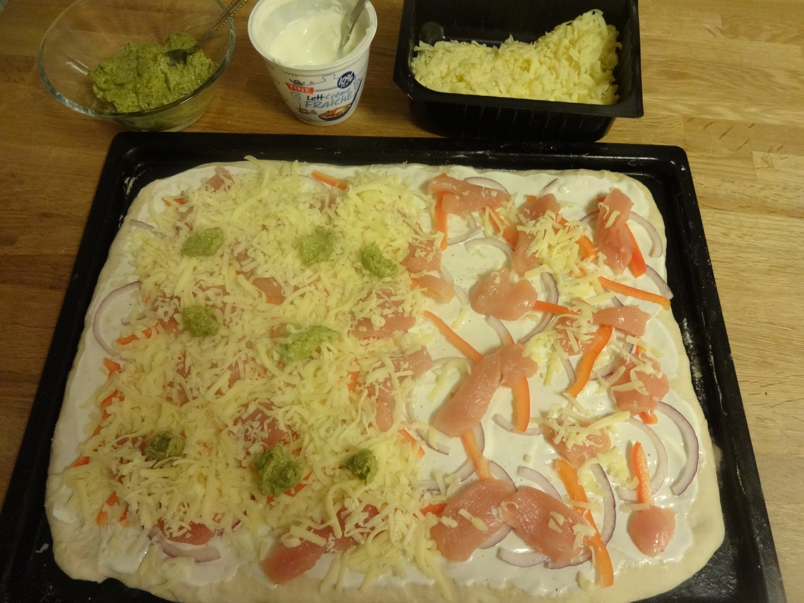 Edels Mat Hvit pizza med kylling & pesto