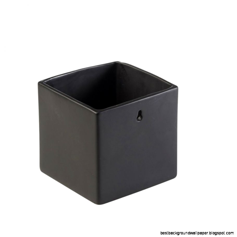 Black Cube Shaped Pot   Merci