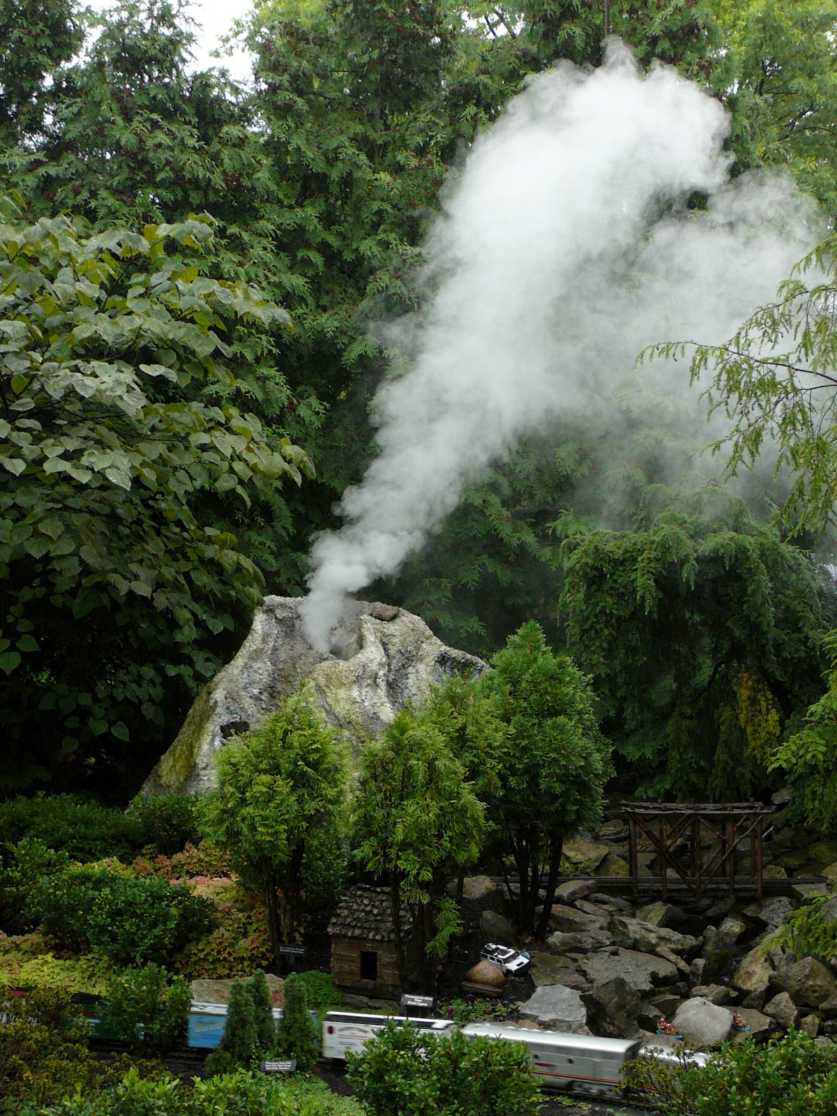 header Paul & Rebecca Schnell attend National Garden Railroad Convention