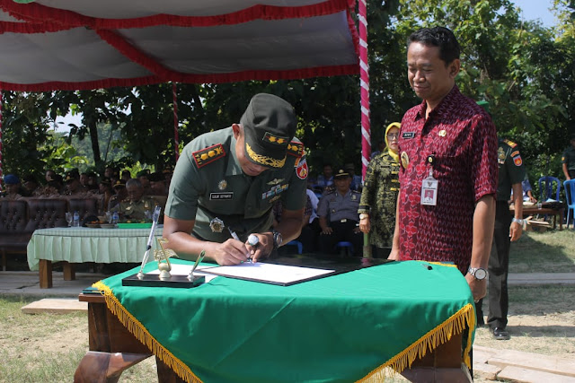 Upacara Pembukaan TMMD Sengkuyung Tahap I Tahun 2019 : Melalui TMMD Kita Tingkatkan Kebersamaan Umat Serta Semangat Gotong royong Dalam Kehidupan Berbangsa dan Bernegara Guna Mewujudkan Ketahanan Nasional Upacara Pembukaan TMMD Sengkuyung Tahap I Tahun 2019 : Melalui TMMD Kita Tingkatkan Kebersamaan Umat Serta Semangat Gotong royong Dalam Kehidupan Berbangsa dan Bernegara Guna Mewujudkan Ketahanan Nasional
