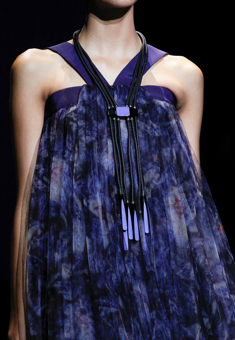 Close up SS'17: Giorgio Armani fringe clothing trend