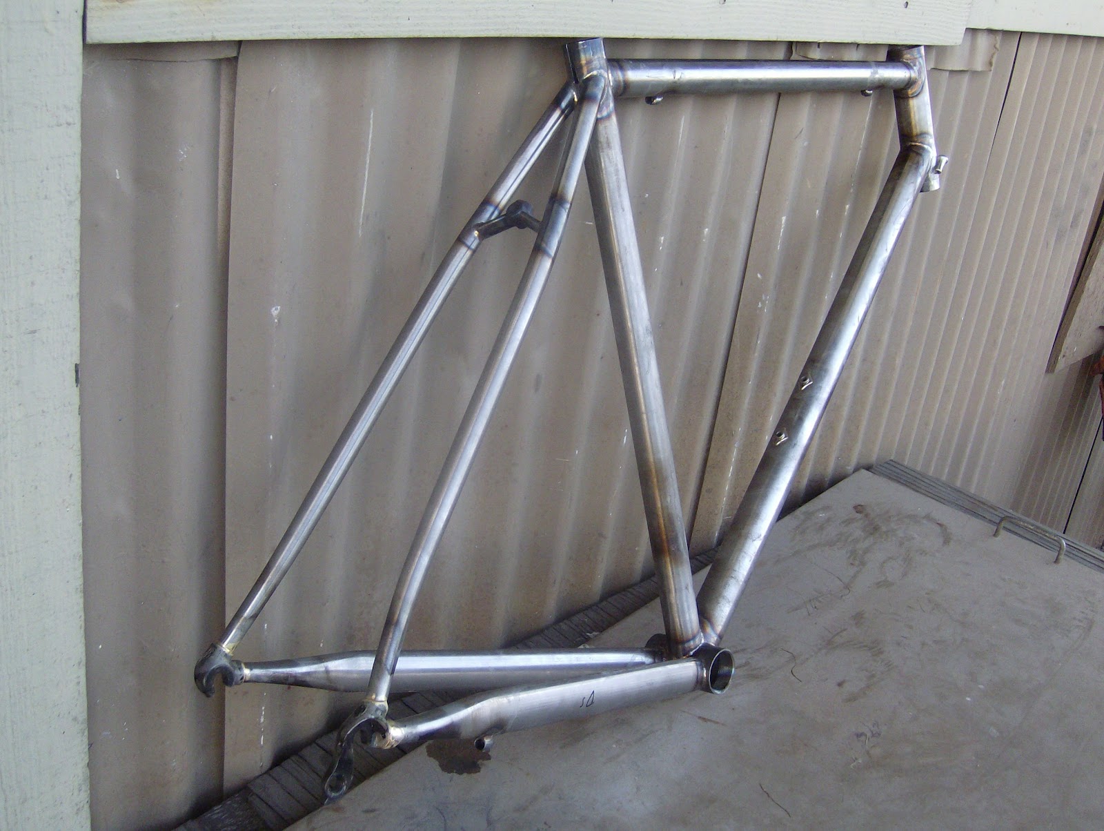 what's up in Santa Cruz Steel road frame for Boston