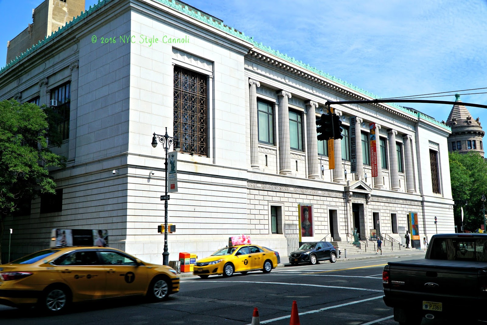 The New York Historical Society NYC, Style & a little Cannoli