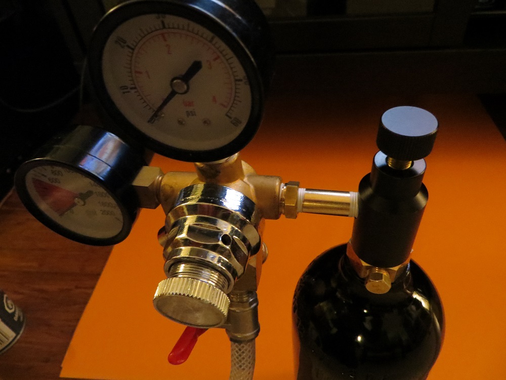 Royal City Brewing How to Pressurize a Keg with a Paintball CO2 Tank