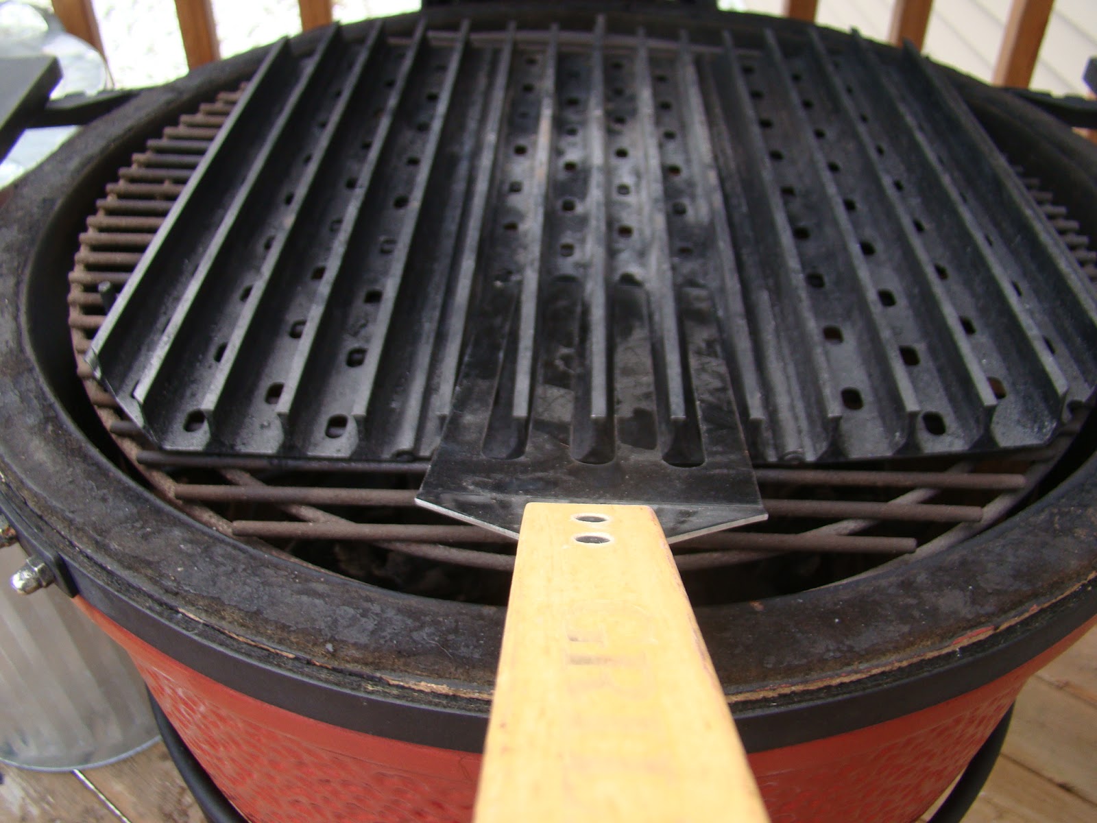Kamado Joe Grilling Passion Grillgrates Review
