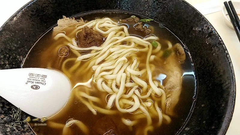 清一色牛肉麵|東海蓮心冰雞爪凍