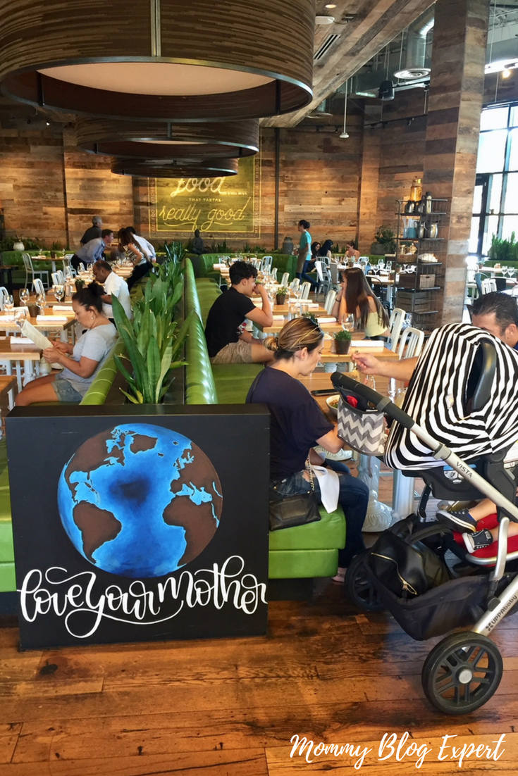 MOMMY BLOG EXPERT True Food Kitchen Restaurant Seasonal Review Healthy