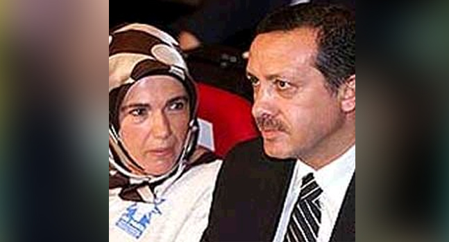 Emine Erdogan Kimdir Aslen Nerelidir Biyografisi O Kimdir Kim